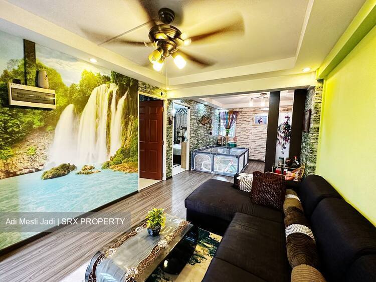 Teban Gardens Road thumbnail photo